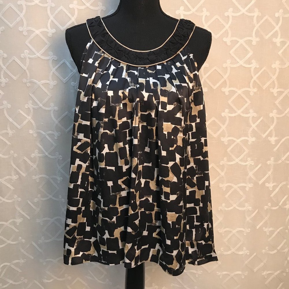 WHBM Sleeveless Scoop Neck Top